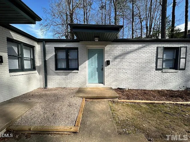 2704 Cartier Dr