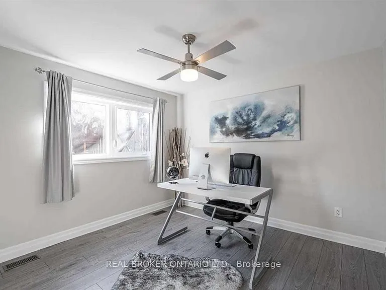 2 Core Cres — Photo 22