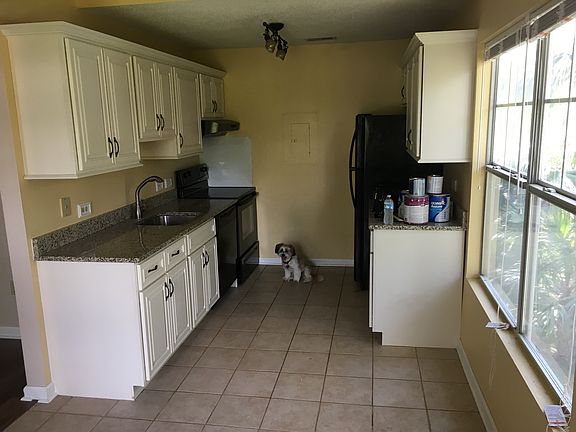 2nd image of 7 Wax Myrtle Ct