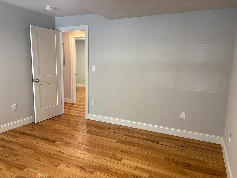 254 Salem St #1 — Photo 10