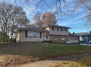 425 Miller Ln, Rochester, NY 14617