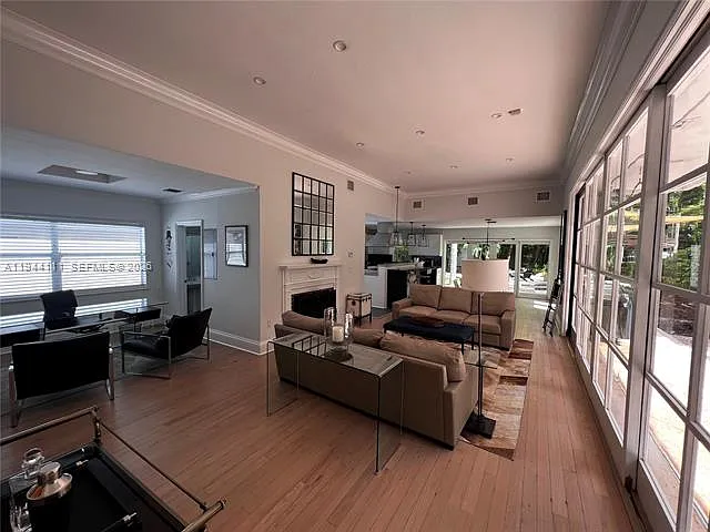 2301 S Miami Ave — Photo 59