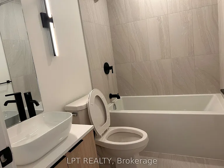 1185 Dupont St #609 — Photo 6
