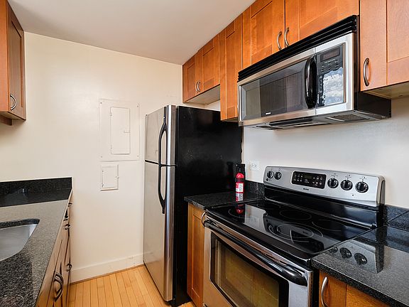 1840-California-St-NW-20A-21-06-16-32468_06242021