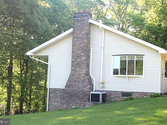 3rd image of 885 Mount Wilson Rd