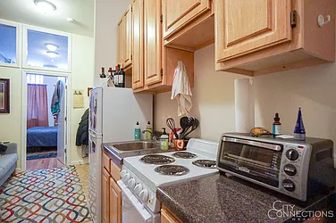 Rented by City Connections Realty