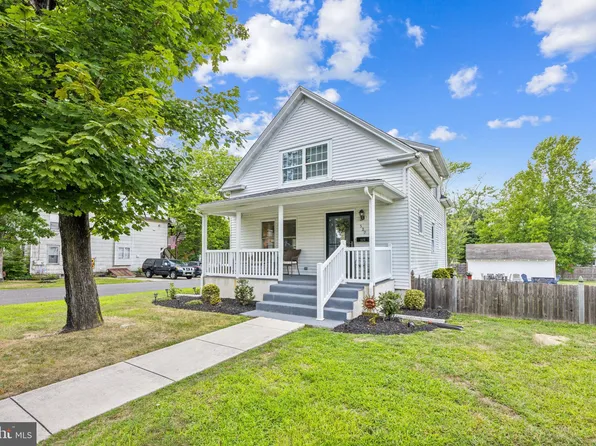 529 W Pleasant St, Hammonton, NJ 08037