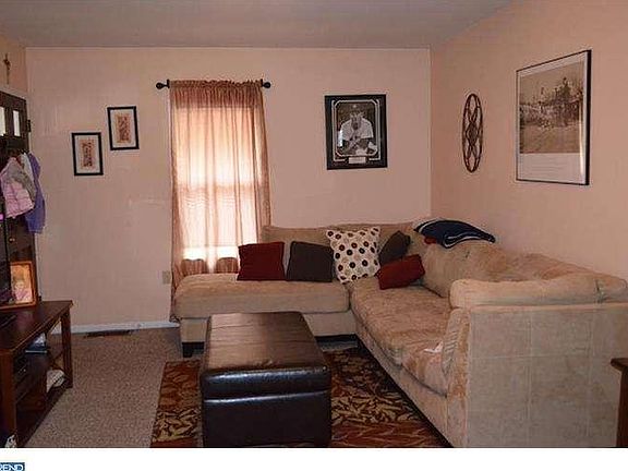 2nd image of 706 Brandywine Blvd