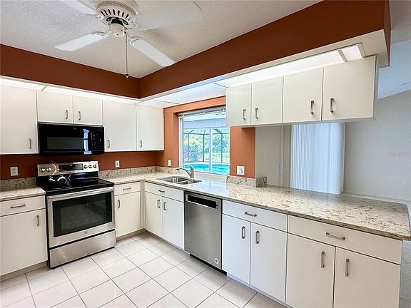 4th image of 5024 Southern Pine Cir