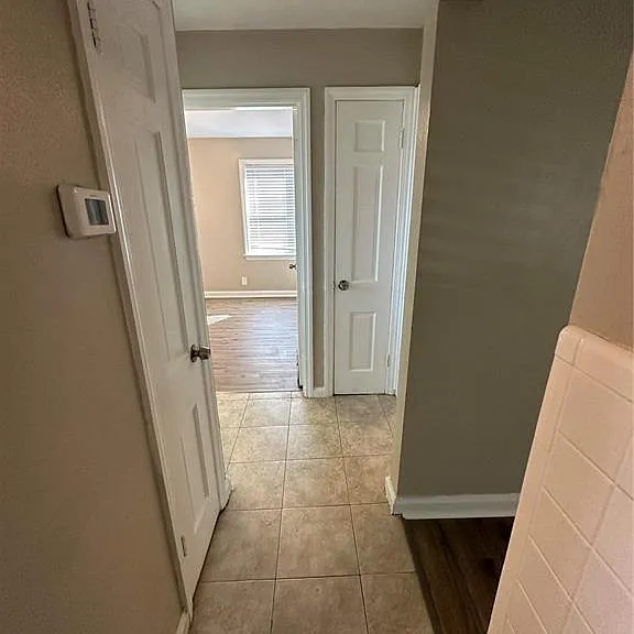 815 Fontaine Pl — Photo 1