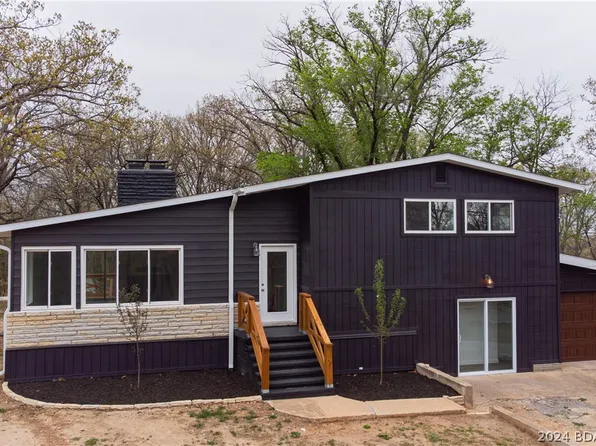 1212 Bluff Dr, Osage Beach, MO 65065