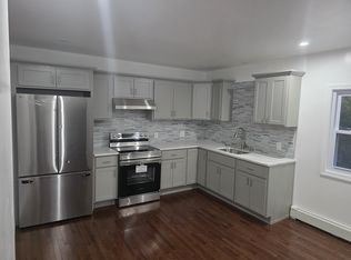 512 Weir St FLOOR 2, Taunton, MA 02780