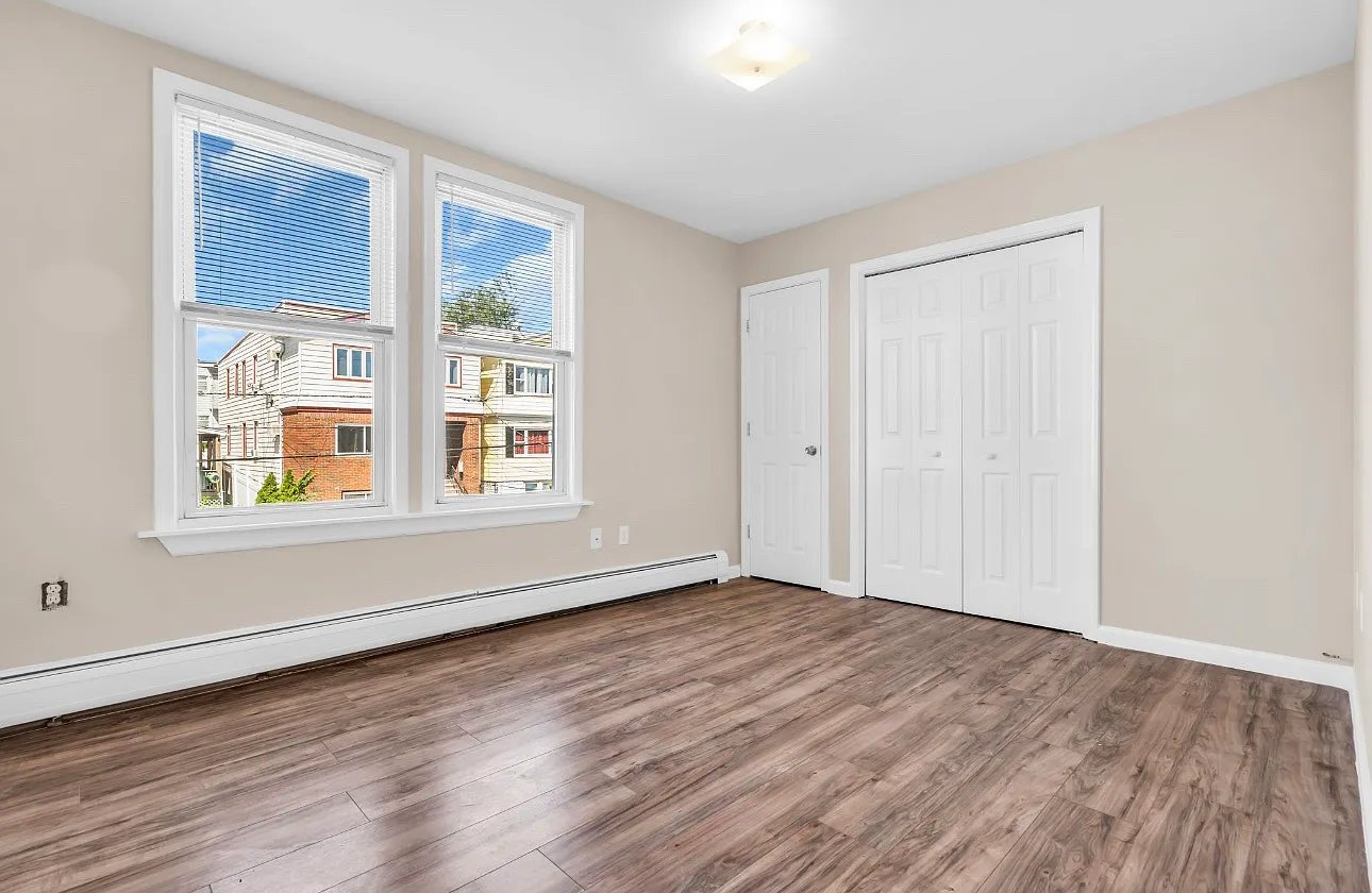 3 bed, $3,095 — Photo 4