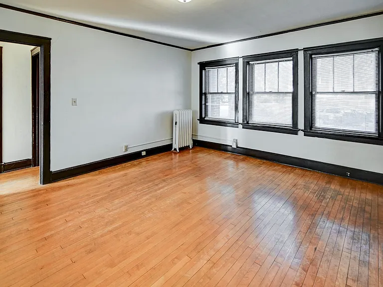2801 Monroe St — Photo 14