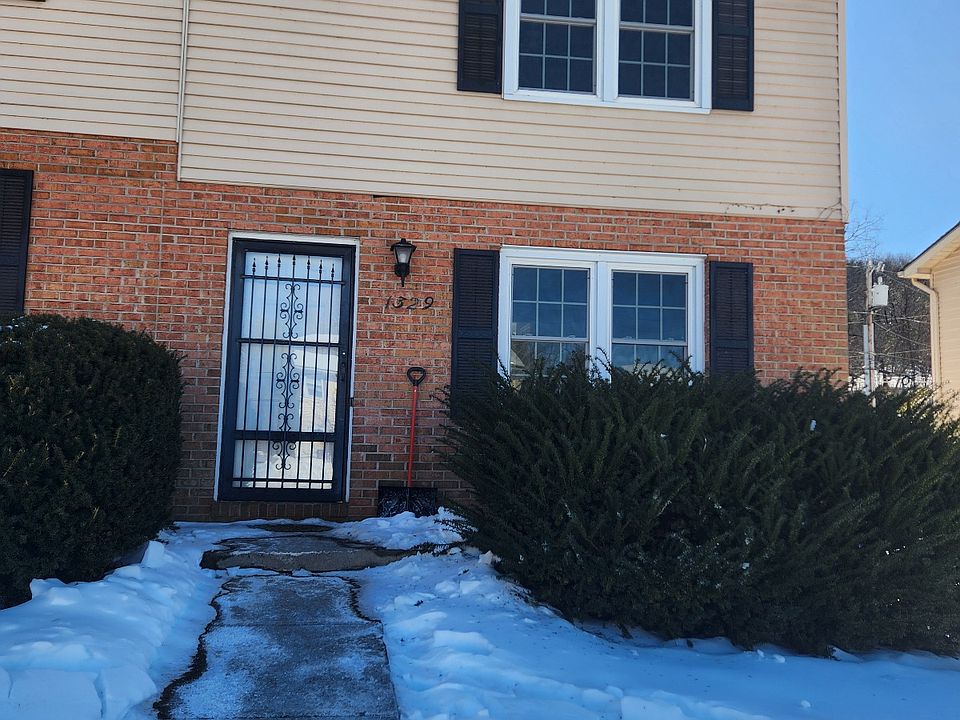1st image of 1329 Robinhood Ln