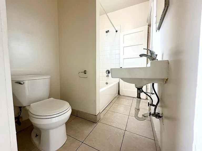 523 Valley Forge Rd — Photo 14