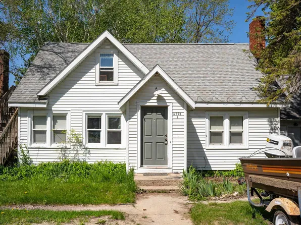 6593 Frankfort Hwy, Beulah, MI 49617