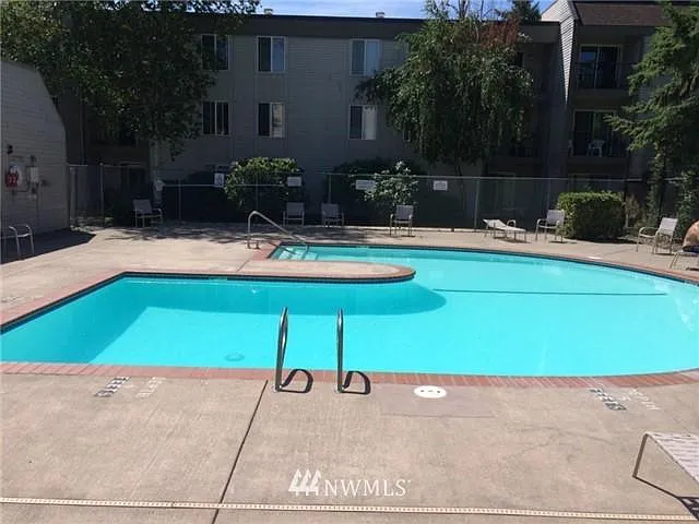 14625 NE 34th St #9 — Photo 17