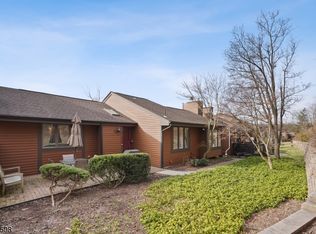 102 Aspen Dr, Basking Ridge, NJ 07920