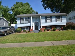 2005 Ruck Ln, Jeffersonville, IN 47130