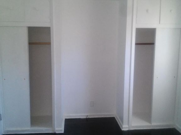 5th image of 9863 Medford Dr