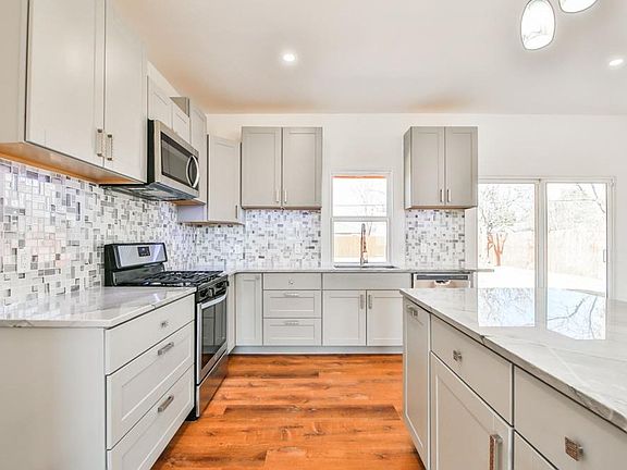 5th image of 2308 36th St