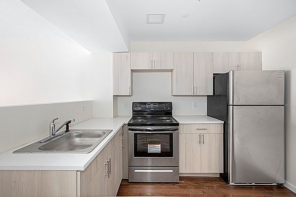 2nd image of 764 E 152nd St #6C