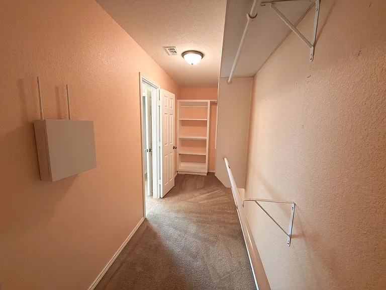 2250 Howry Dr — Photo 24