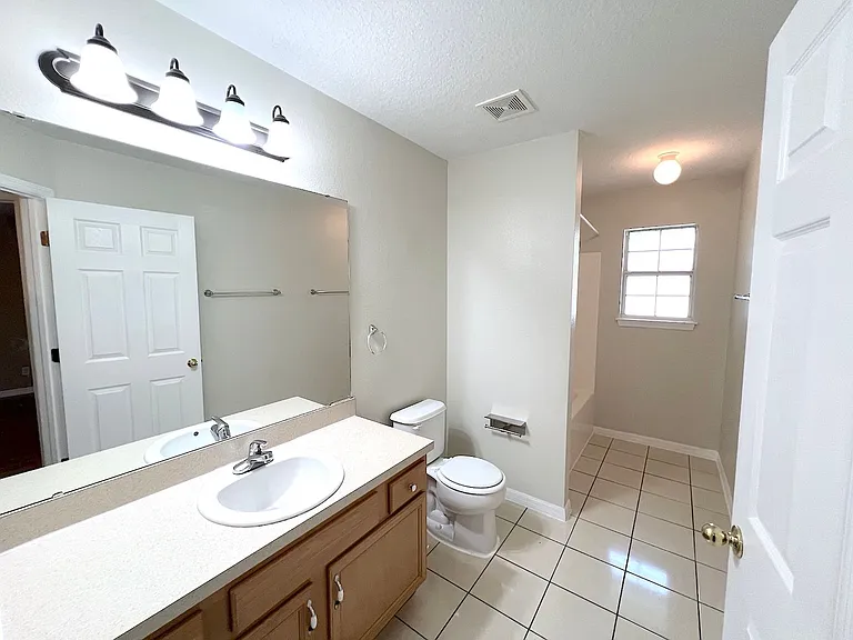 70 Pheasant Dr — Photo 39