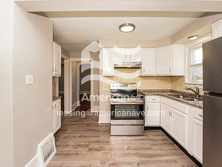 607102_009_kitchen_9.jpg