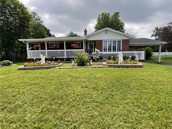 1055 Vanier Blvd, Bathurst, NB E2A 3N4