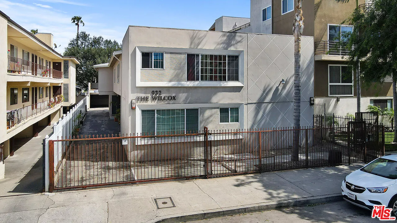 2 bed, 1.5 bath, $2,295 — Photo 1