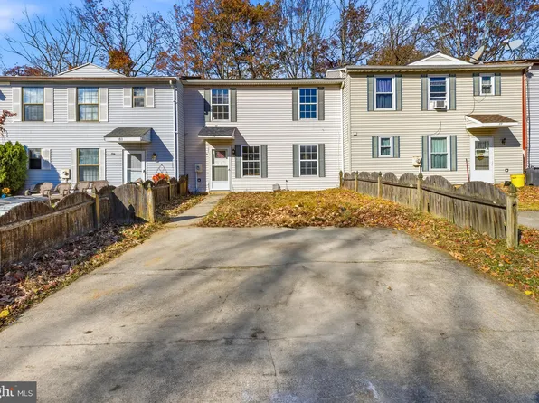 79 Edinshire Rd, Sicklerville, NJ 08081