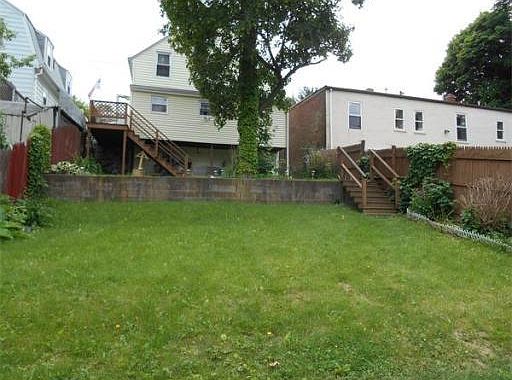 2nd image of 1100 Sea St