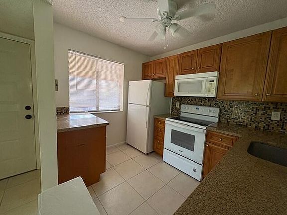 2nd image of 21938 Remsen Terrace #209
