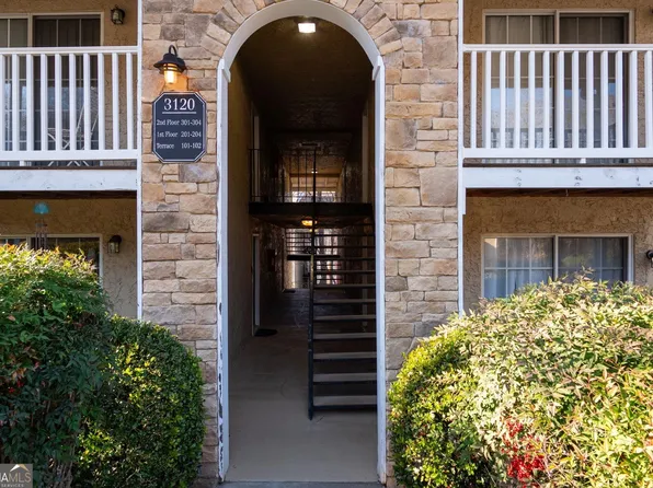 3120 Seven Pines Ct Unit 101, Atlanta, GA 30339