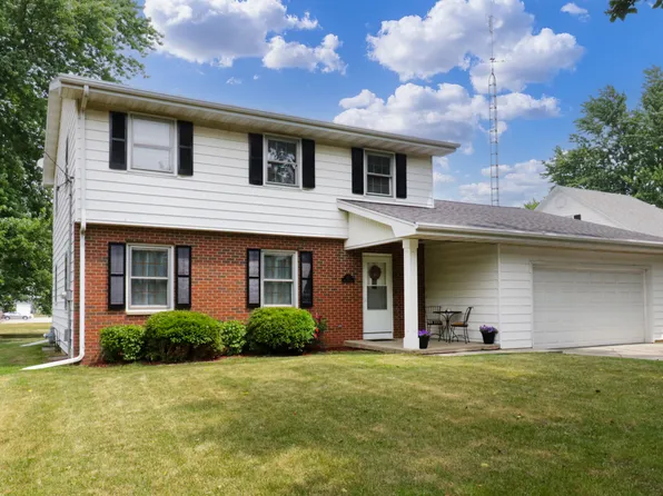 203 W Monroe St, Towanda, IL 61776