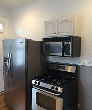 3rd image of 330 State St
