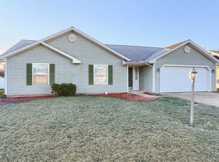 709 Bluestem Dr, Saint Joseph, IL