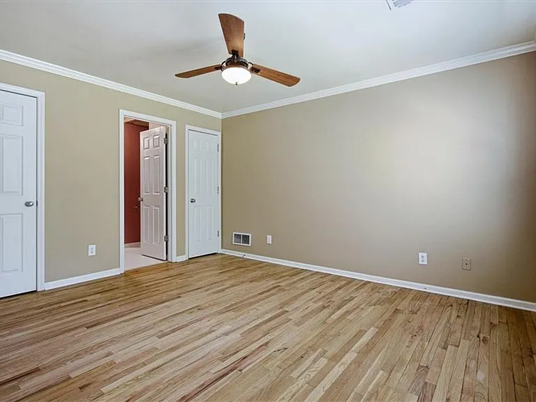 210 Masters View Ct — Photo 40