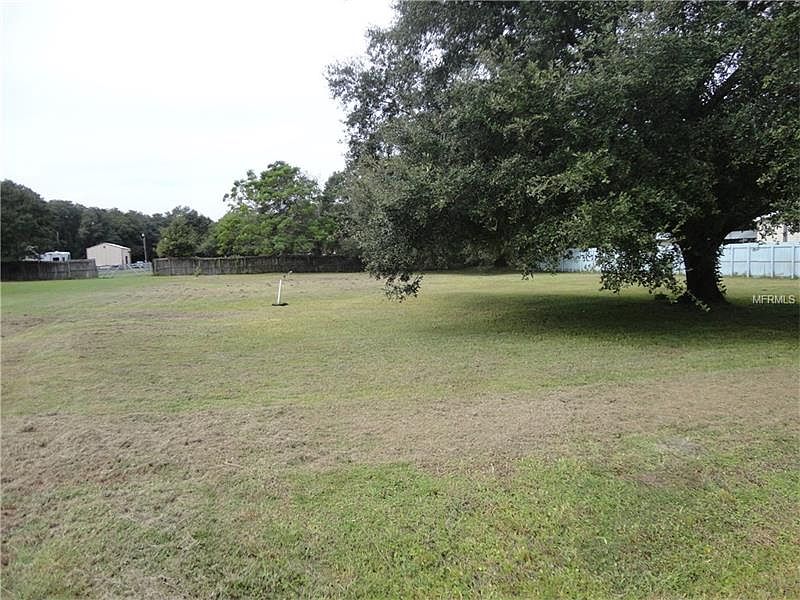 2nd image of 1242 Walker Rd