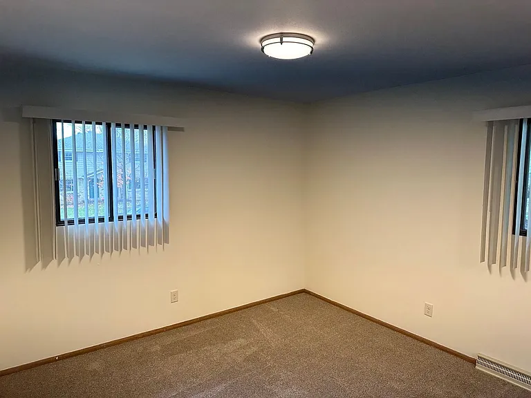 633-717 Imperial Ct — Photo 11