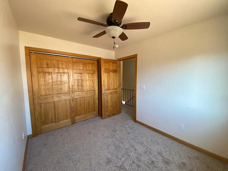 Flexible additional bedroom_perfect for a bedroom, guest room, or home office.