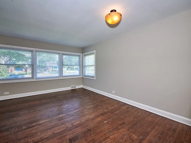 7810 E Prairie Rd — Photo 4