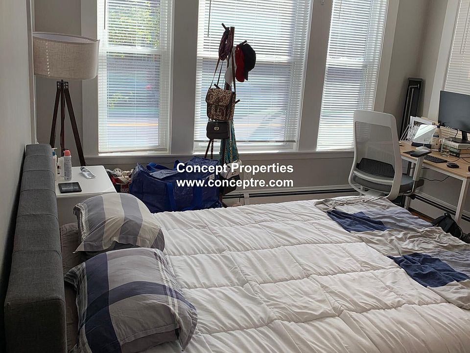 2nd image of 24A Beacon St