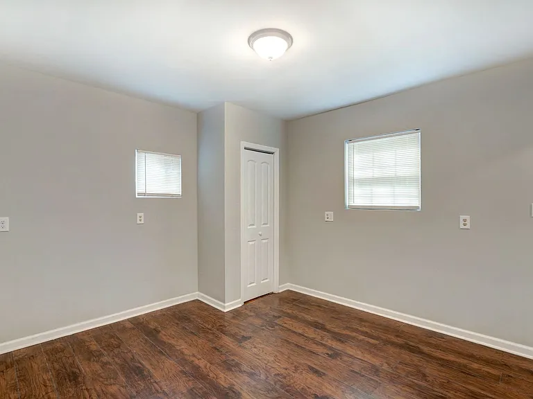 1505 Reynolds St — Photo 13