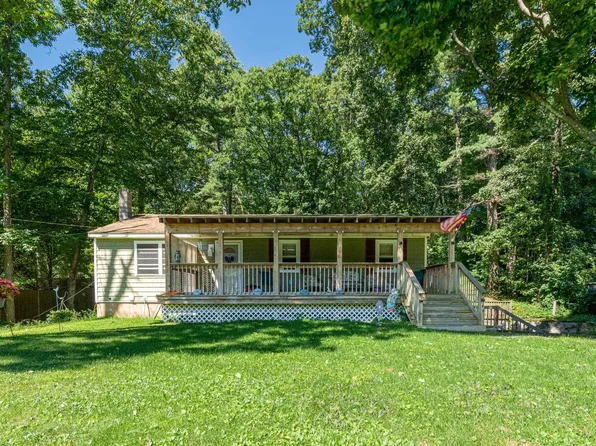 12 Sesame Street, Raymond, NH 03077