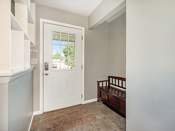3rd image of 1219 Chalmers Dr