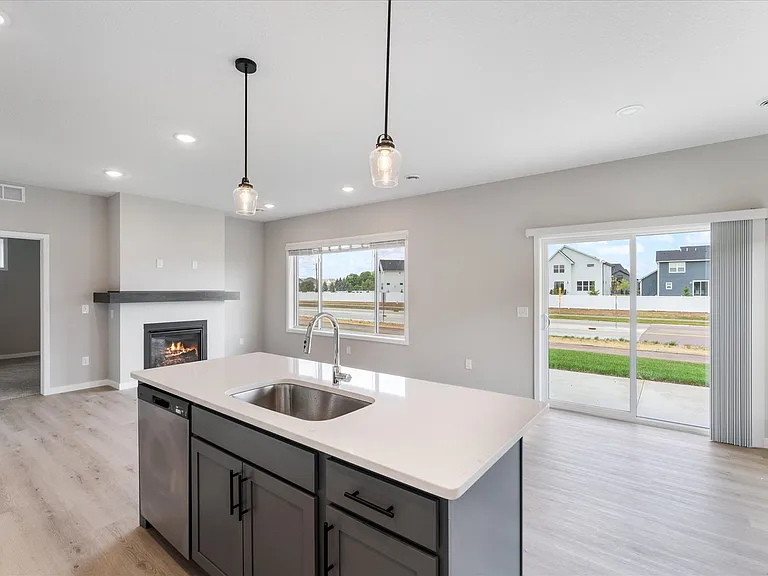 Acclaim of Woodbury Modern Living, Thoughtfully Designed — Photo 46