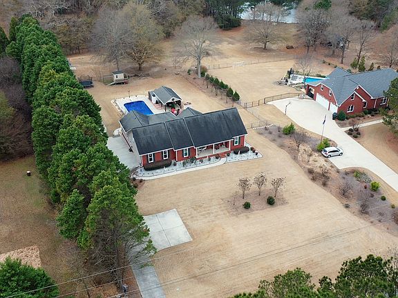 3rd image of 2822 Green Rd